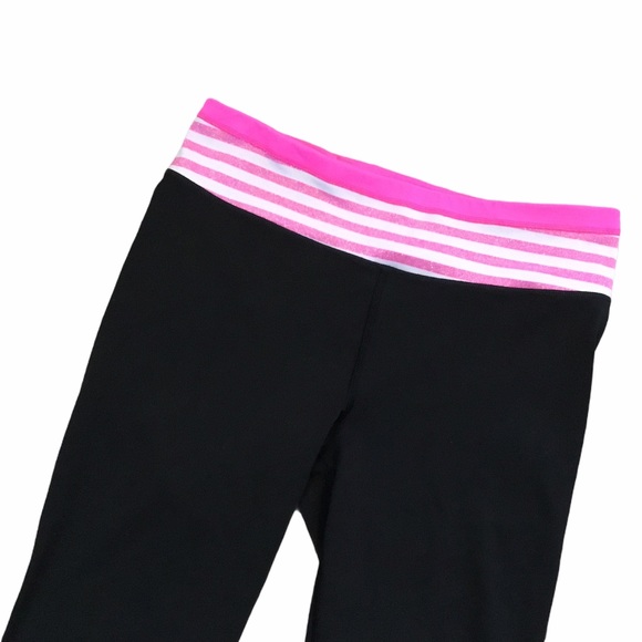 Victoria’s Secret Sport Capri Leggings Black/Pink - Picture 2 of 6